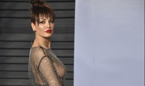 Скандална албанска певица се появи полугола на Оскарите (СНИМКИ) - 1