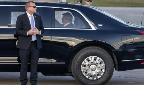 Путин се качи в бронирания автомобил на Тръмп: в Аляска се случи необичайно нарушение на сигурността - 1