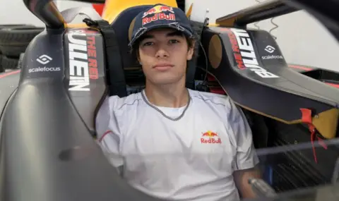 Изключително каране за Никола Цолов: Българинът спечели 15 позиции и завърши шести в Унгария - 1