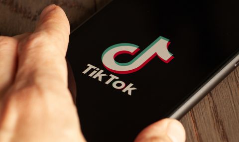 Макрон отправи обвинения към онлайн платформата "TikTok" - 1