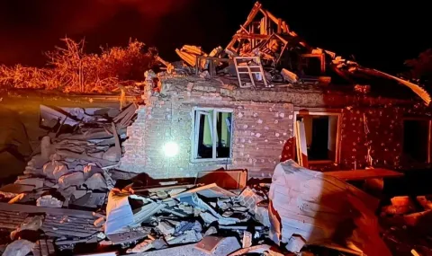 Russian strike on Dnieper: people may be under the rubble - 1