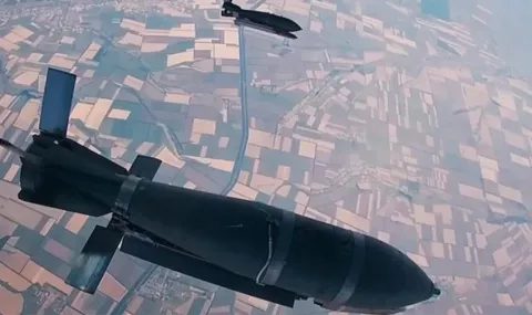 Airstrikes on Kherson kill ambulance driver - 1