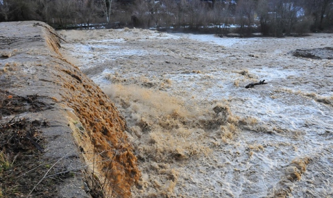 Евакуират 600 души заради наводненията във Варненско - 1