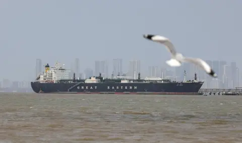 Индия отрече ирански танкер да е променил маршрута си поради проблеми с плащанията - 1