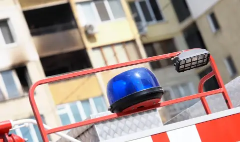 Мъж загина при пожар в дома си в Добричко - 1