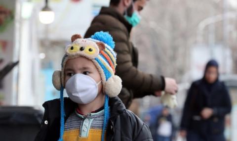 Носенето на маски вече е задължително на обществени места в Техеран  - 1