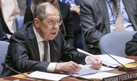 Журналистка към Лавров: Мъртва ли е зърнената сделка? Той: "Чудесна рокля" - 1