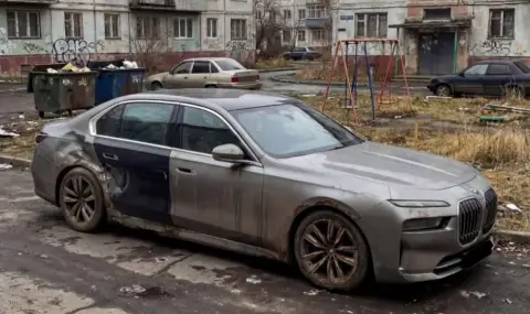 Ето как ще изглежда днешното BMW 7er след 20 години - 1