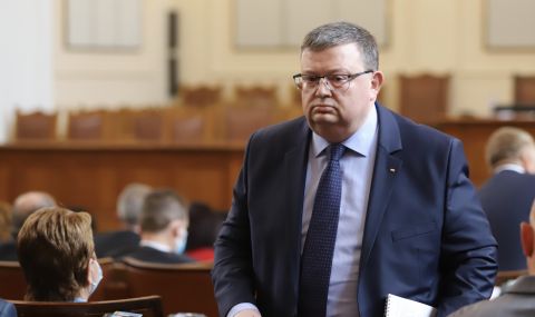 След оставката от КПКОНПИ: Цацаров става прокурор във ВКП - 1