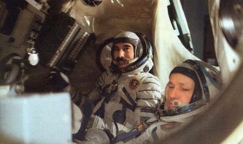 На този ден в Космоса излита първият български космонавт - 1
