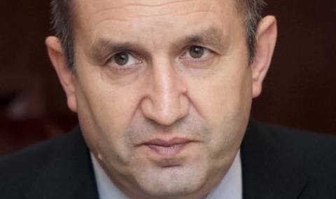 Румен Радев размаха пръст срещу партиите - 1