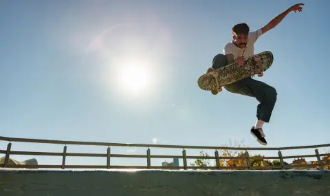 Бразилски скейтбордист се спусна по 22-етажна рампа и постави два рекорда (ВИДЕО) - 1