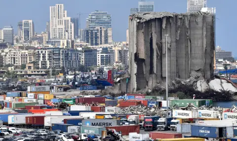 Port of Beirut is trying to move cargo out of the port  - 1