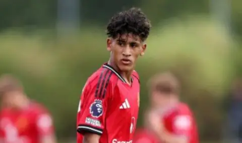 15-годишен започна тренировки с първия отбор на Манчестър Юнайтед - 1