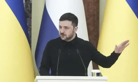 Зеленски: Западните гаранции за Украйна трябва да включват трансфер на ядрени оръжия