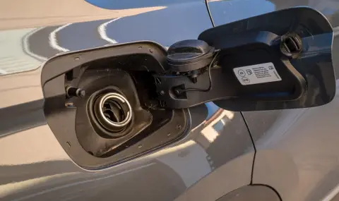 Един детайл от капачката на резервоара за гориво, който мнозина пренебрегват - 1