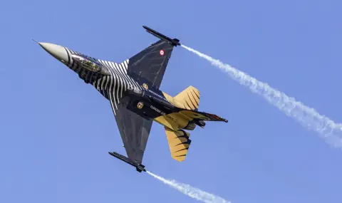 Турски изтребители патрулират по границата с Иран - 1