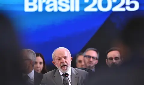 Lula criticizes Trump's policies at BRICS summit  - 1