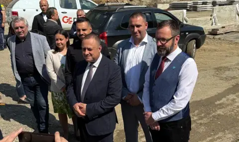 Отлагат пускането на новите 15 километра от АМ „Хемус“ - 1