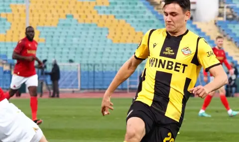 Янис Карабельов пред трансфер в Рапид (Букурещ) - 1