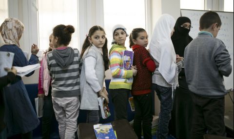 Белгия репатриира от Сирия 16 деца и 6 майки - 1