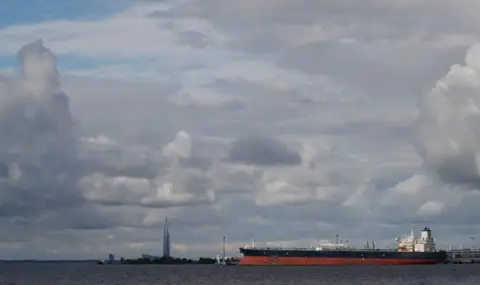 Out of range! Saudi supertankers flee Red Sea due to Houthis - 1