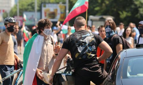 Протестиращи блокираха едно от най-големите кръстовища в София - 1