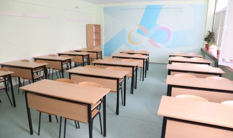 Проверка на МОН установи: 11 учители са писали неправомерно оценки на починалата ученичка в Пловдив - 1