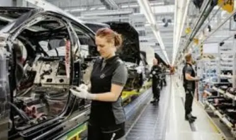  Mercedes-Benz е готов да навлезе в производството на отбранителна техника