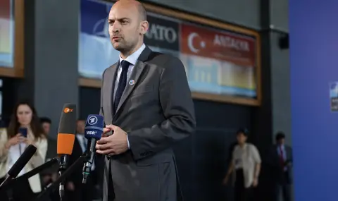 Франция: Спирането на огъня е ключово условие за мирни преговори в Украйна - 1