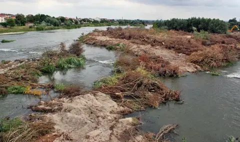 A 10-year-old boy from Simeonograd disappeared in the Maritsa river  - 1