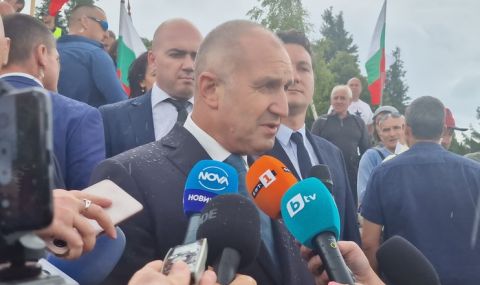 Румен Радев: Движим се към политическа гротеска - 1