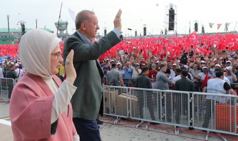 Издигнаха кандидатурата на Ердоган за президент - 1