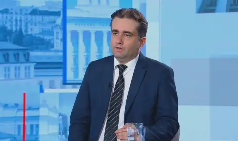 Божидар Божанов: Парите за здраве не трябва да изтичат за автомобили, вили, пристанища - 1