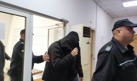 Нападналият с киселина гадателката от Пловдив остава в ареста - 1