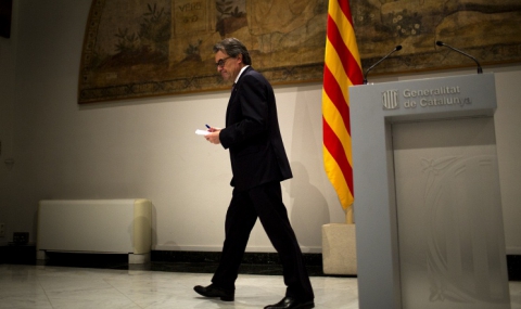 Обиск в щаба на партията на премиера на Каталония - 1