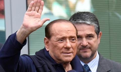 Берлускони приет в болница - 1