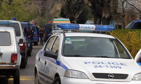 Джип с нелегални мигранти заловен близо до село Мрамор, Софийско  - 1