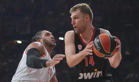 Александър Везенков и натурализираният американски гард в състава на България за предквалификацията с Армения - 1