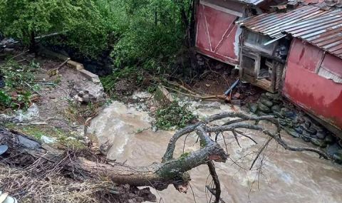 Огромни щети след потопа в Берковица - 1