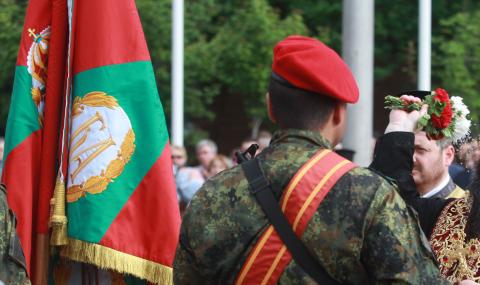 Осветиха българските бойни знамена (СНИМКИ) - 1