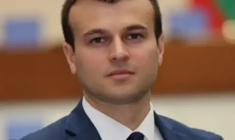 "Възраждане" за номинацията на Спецов: Потвърждава се, че е в ход кражбата на активите на "Лукойл“ - 1