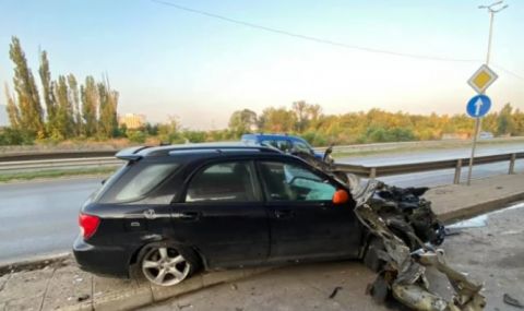 Автомеле с една жертва и двама ранени край София - 1