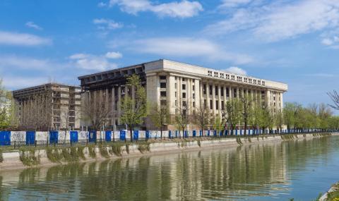 Продават комунистическа сграда за 60 млн. EUR - 1