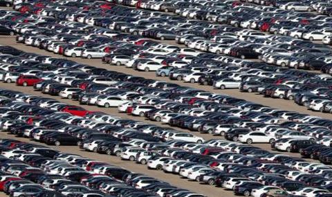 Хиляди нови VW-та чакат проверка - 1