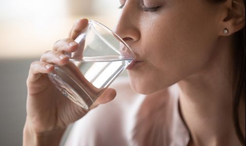 Може ли пиенето на повече вода да ни предпази от COVID-19? - 1