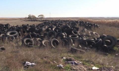 Половин година издирват собственика на незаконно депо за гуми край Бургас - 1