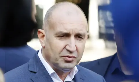 Радев обяви кога ще връчи първия мандат за съставяне на правителство
