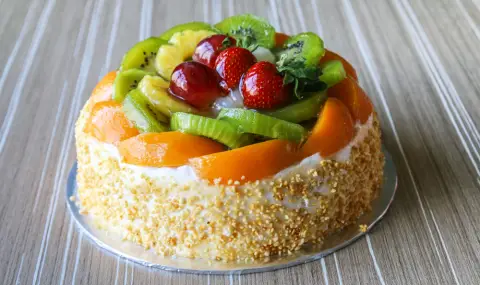 Рецепта на деня: Пудинг торта с плодове и бисквитки - 1