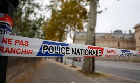 Полицията простреля мъж с нож на гара „Монпарнас“ в Париж - 1